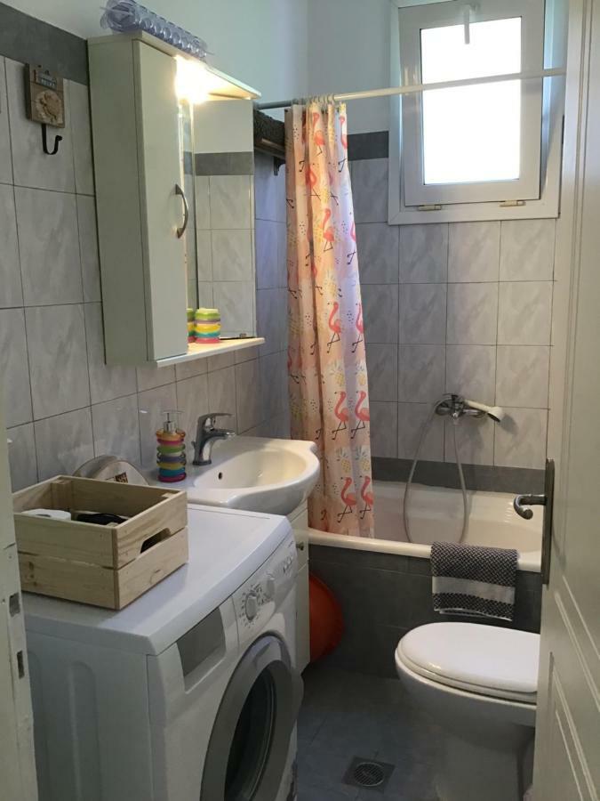 Ourania'S Apartments Kamena Vourla Luaran gambar