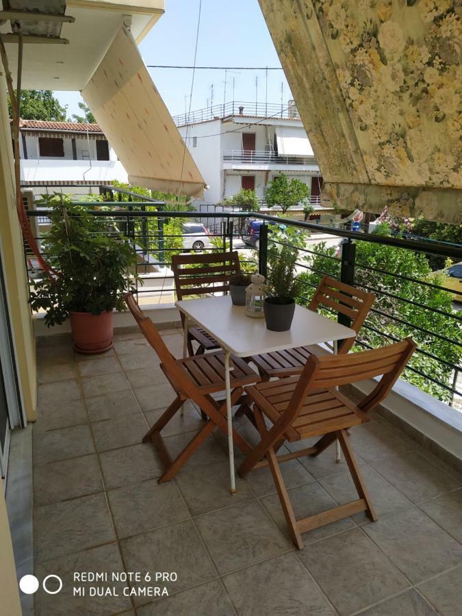 Ourania'S Apartments Kamena Vourla Luaran gambar