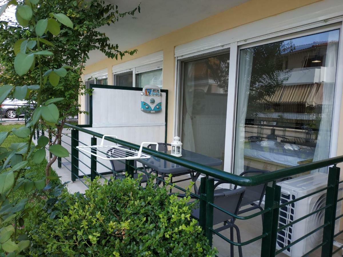 Ourania'S Apartments Kamena Vourla Luaran gambar