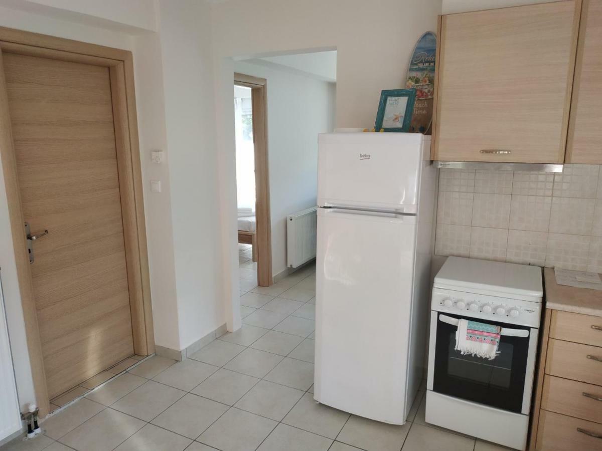 Ourania'S Apartments Kamena Vourla Luaran gambar